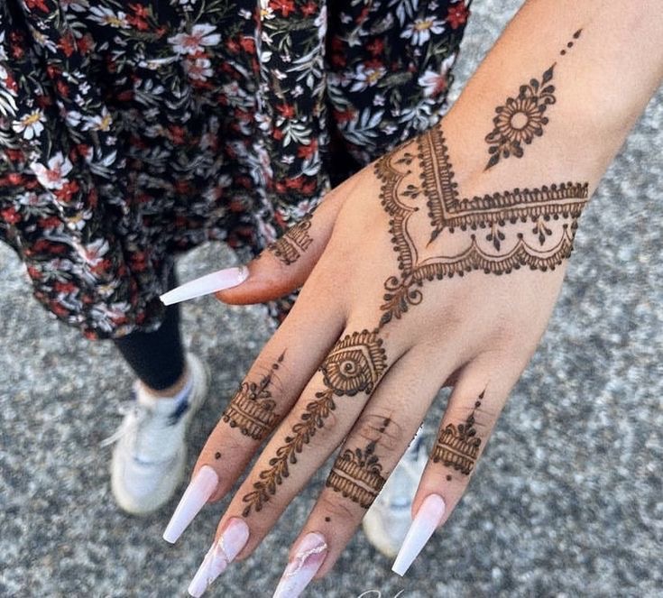 Henna Art