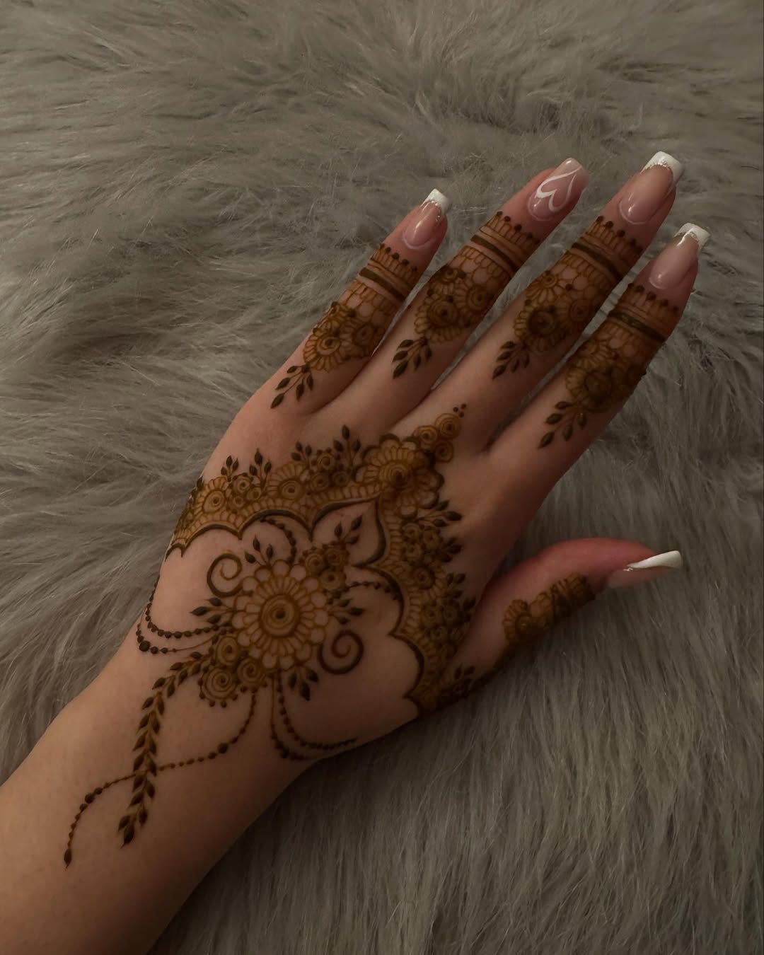 Henna Art