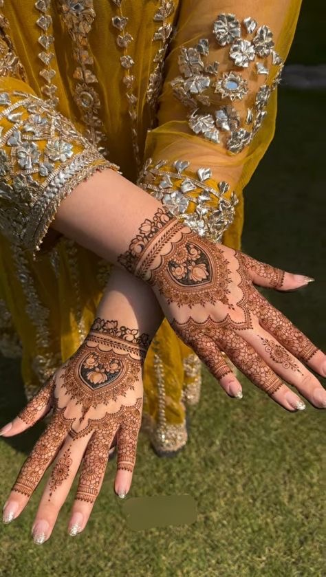 Henna Art